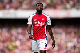 Thomas Partey in action 