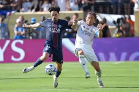 Modrić and PSG Vitinha 