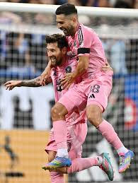 Lionel Messi and jordi Alba 