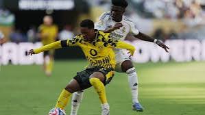 Madrid’s Tchouameni contesting for the ball 